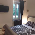Chez Celine Et Philippe Atelier Dans Propriete De Charme Avec Piscine
